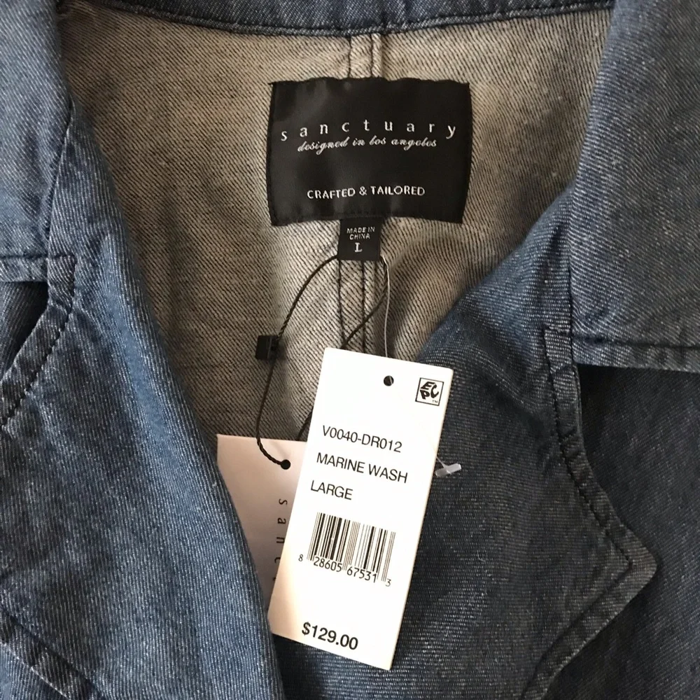 ๐ Sanctuary Walking Vest - Picture 3 of 6